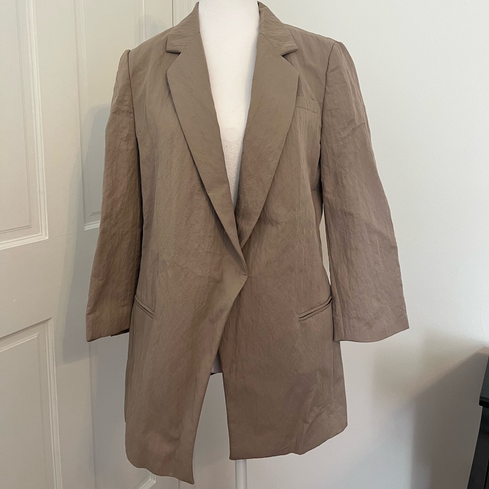 Elizabeth and James 3/4 sleeve blazer